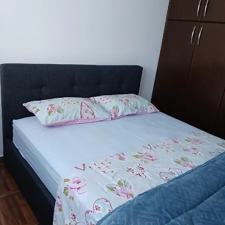 2 Bedroom Apartment Nicosia Exterior photo